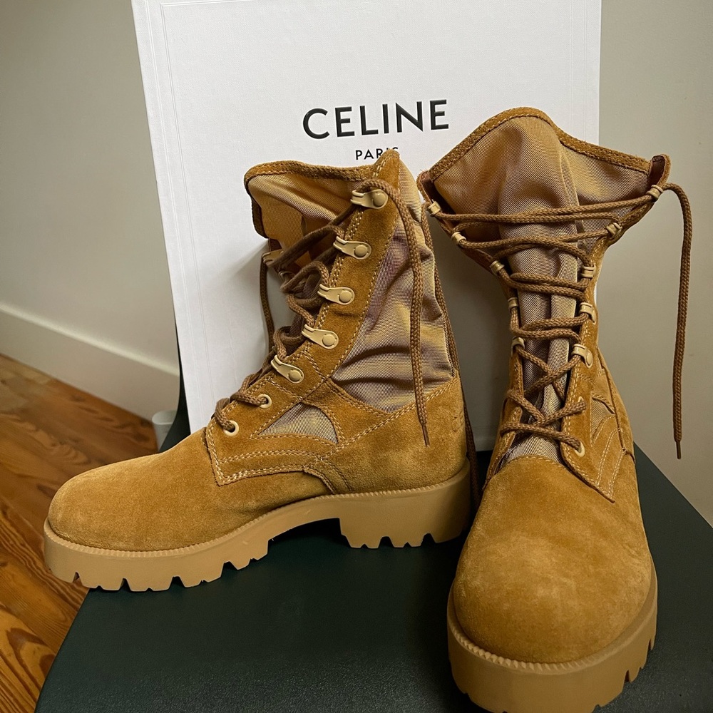 CELINE New! Still in box! OUTDOOR LACE UP BOOT IN SUEDE CALFSKIN & NYLON TAN